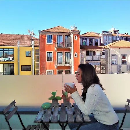 Sunny Terrace Almada Appartement *